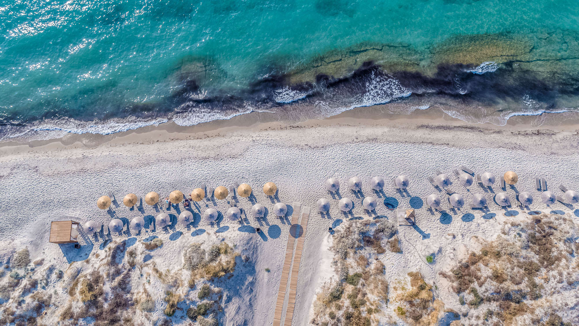 Piaszczysta i zagospodarowana plaża Marmari na Kos, widok z lotu ptaka