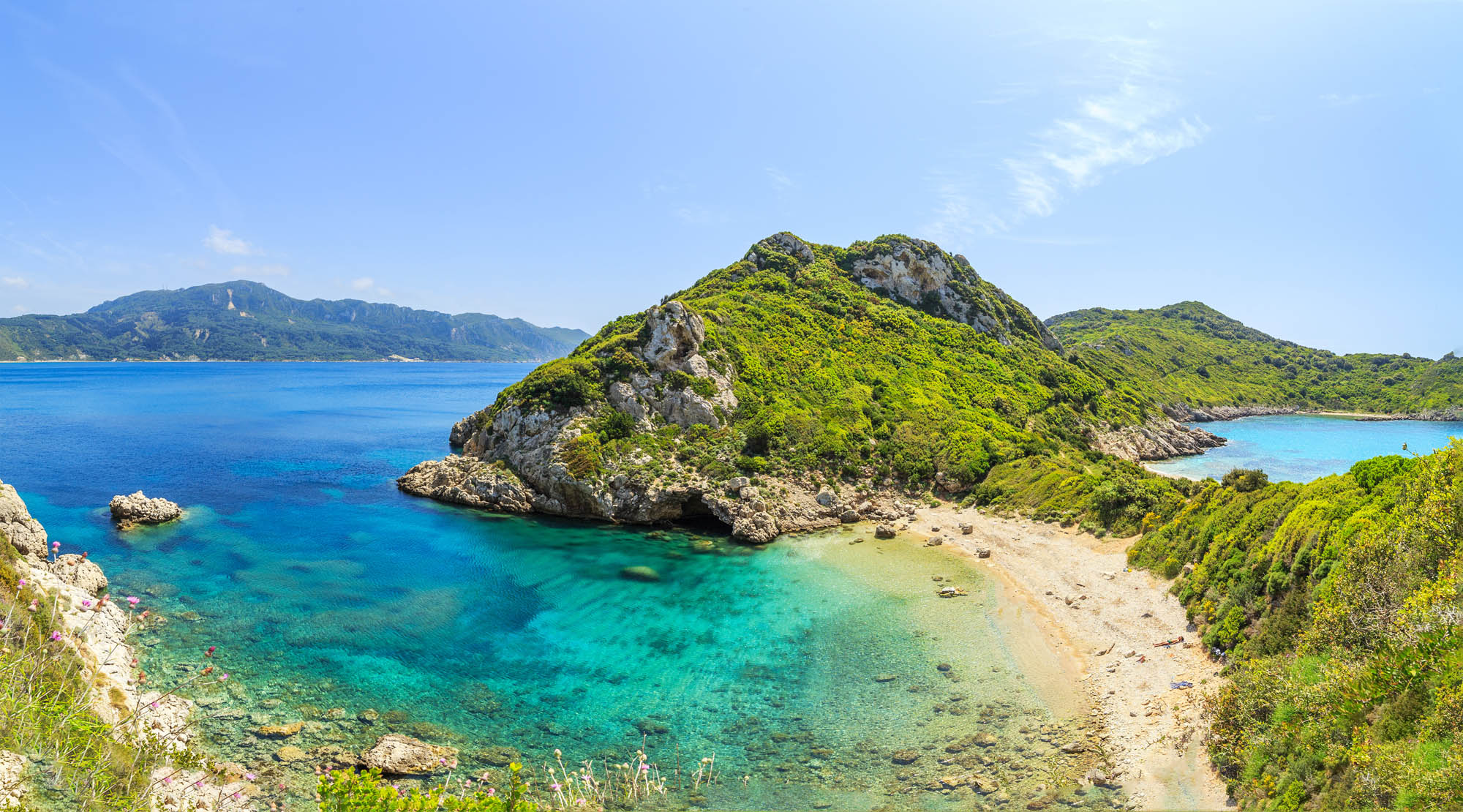 Odkryj liczne atrakcje, które skrywa Korfu