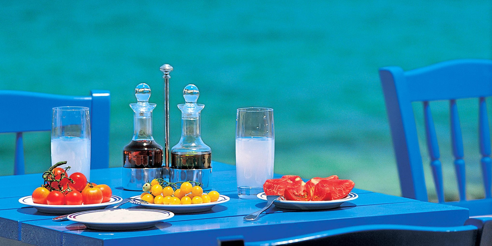 Na greckim stole — potrawy, których musisz spróbować, będąc w Grecji