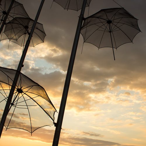parasolki, współczesny symbol salonik