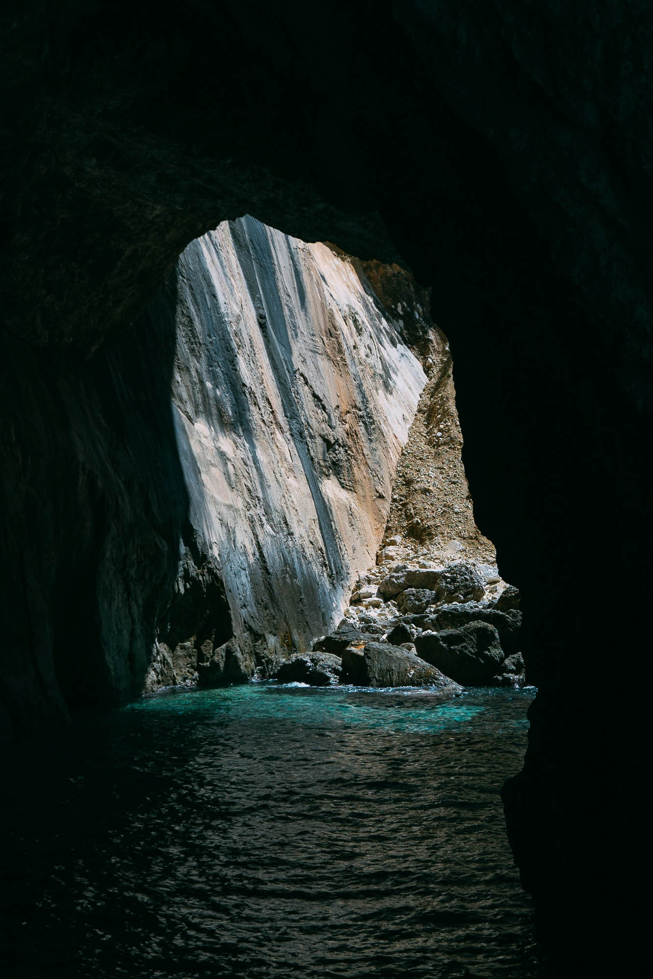 jaskinie paxos i antipaxos, widok z wnętrza