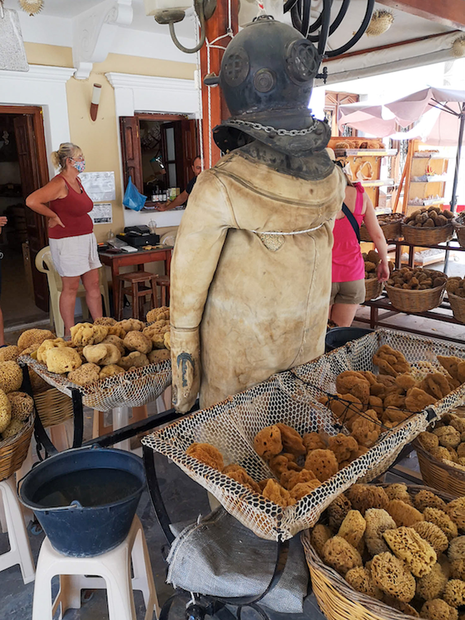 sprzedaż gąbek na wyspie symi, wspomnienia, relacje waszym okiem