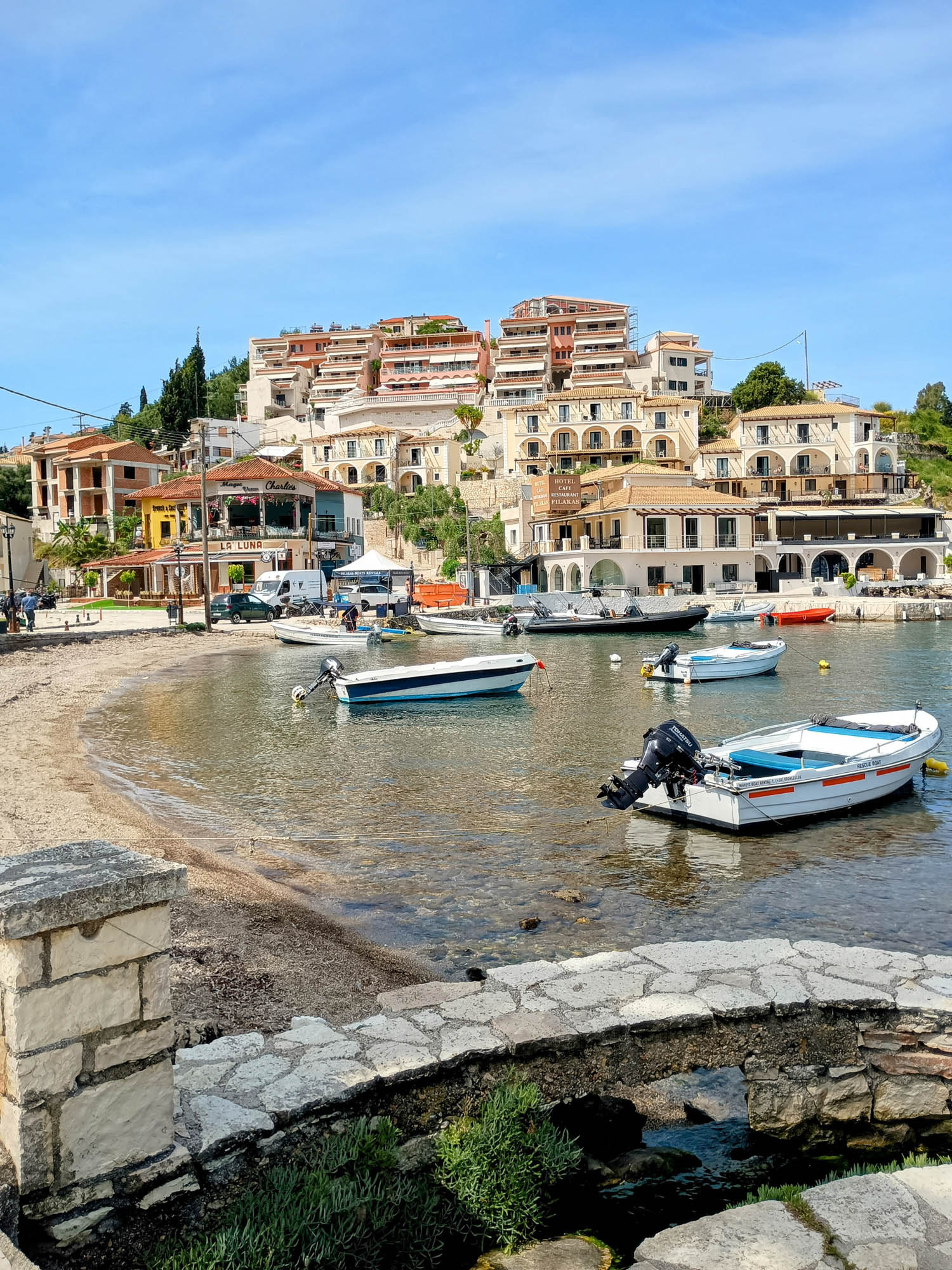 rajska i idylliczna sivota, widok na port