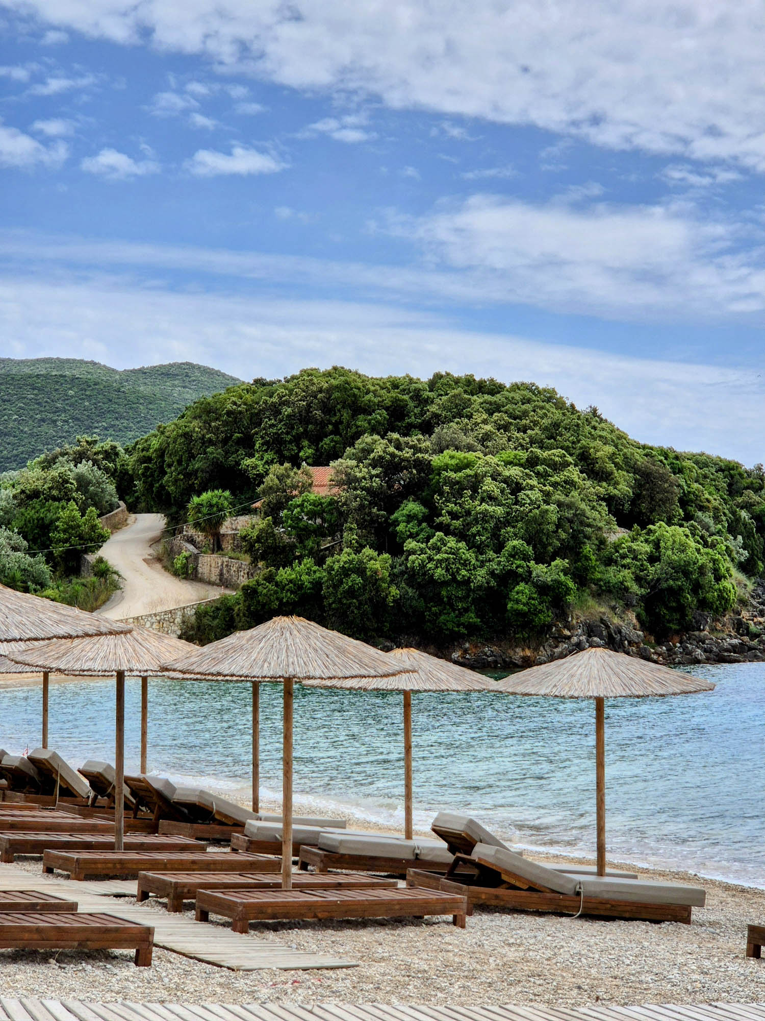 widok na plaże agia paraskevi, plaża w epirze