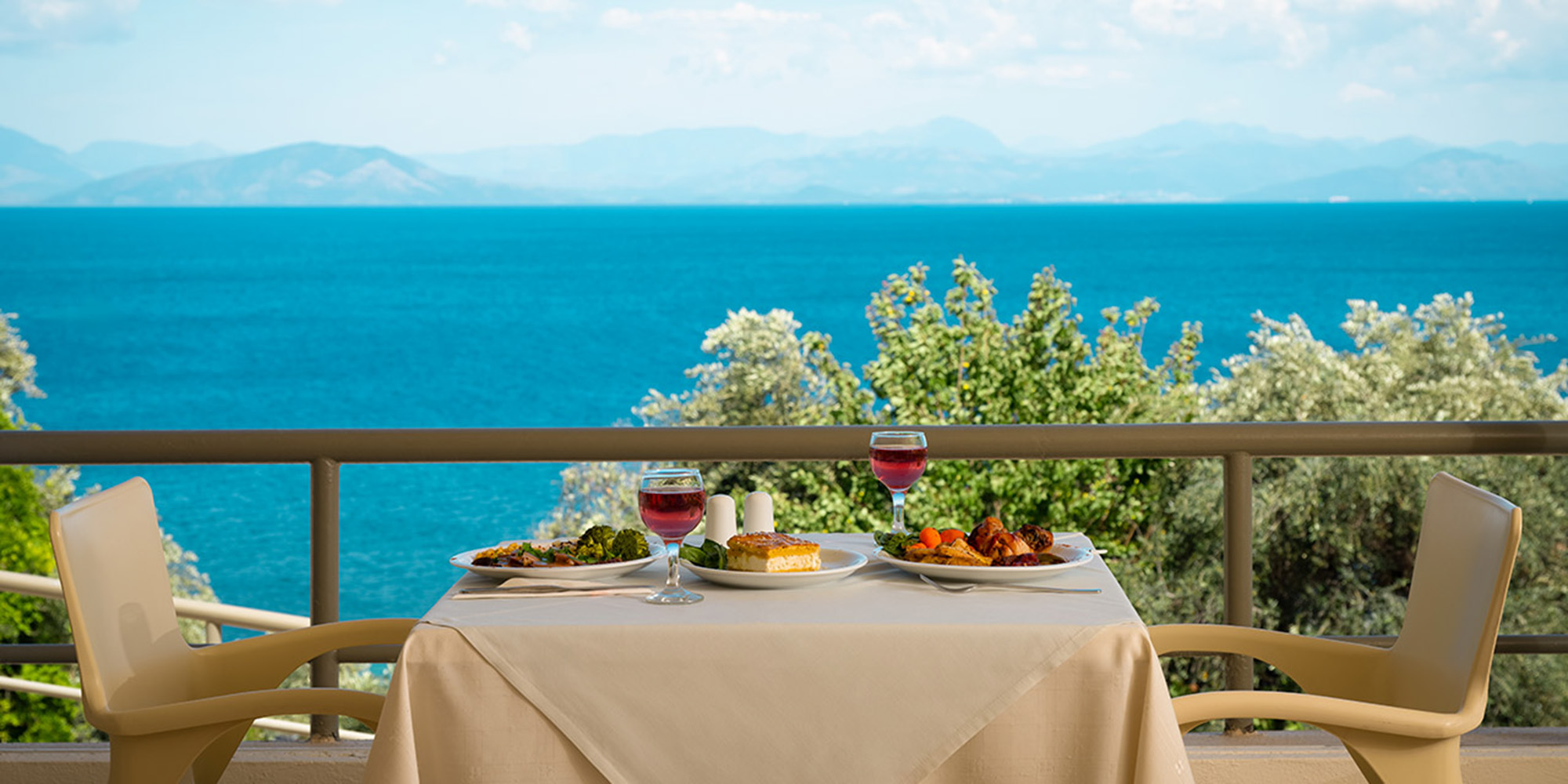 Piękne miejsce na wakacje — Hotel Mitsis Belvedere