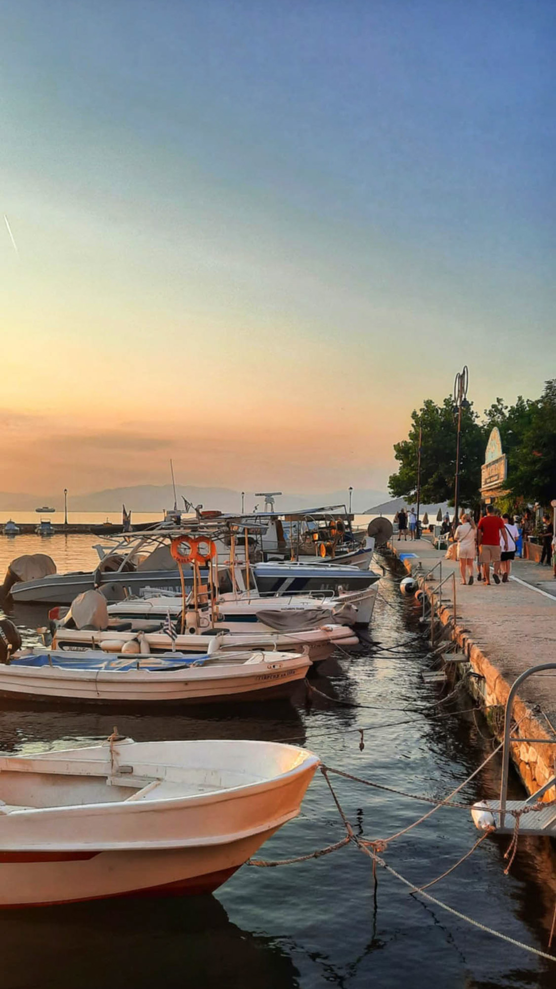 poranek na thassos, relacje i wspomnienia