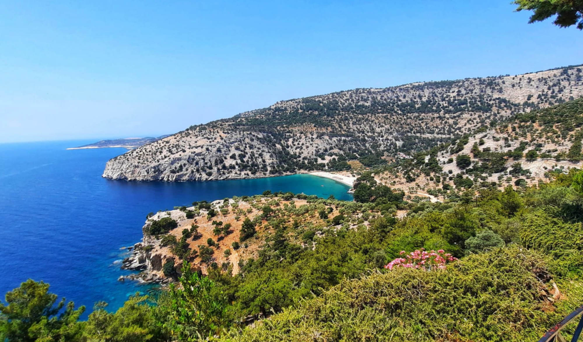 thassos, widoki na wzgórza, klify i morze, plaża, widok z daleka, wspomnienia, relacje