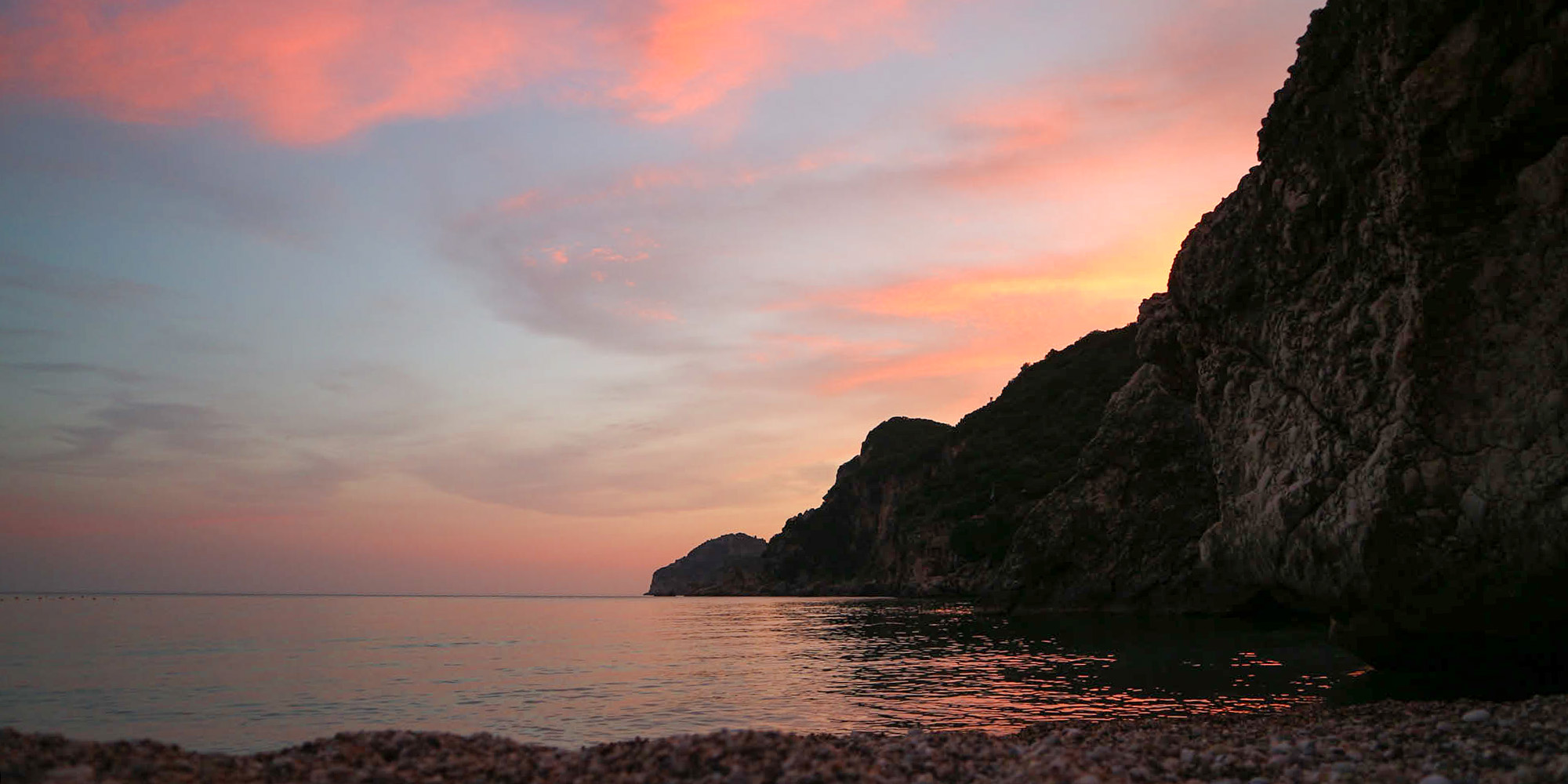 Zakochaj się w magii Korfu, tam czas płynie w rytmie siga-siga
