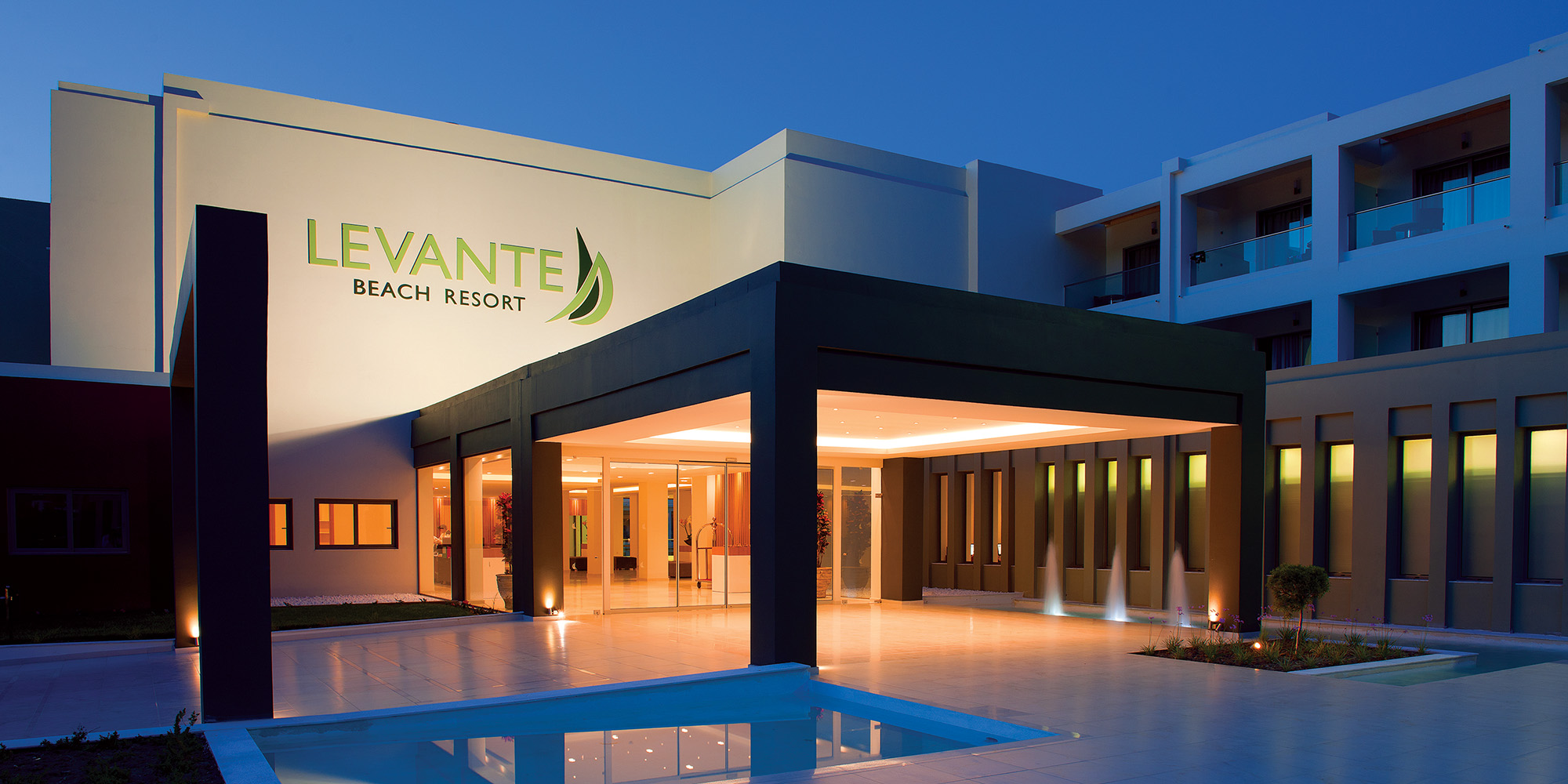 Piękne miejsce na wakacje — hotel Levante Beach Resort