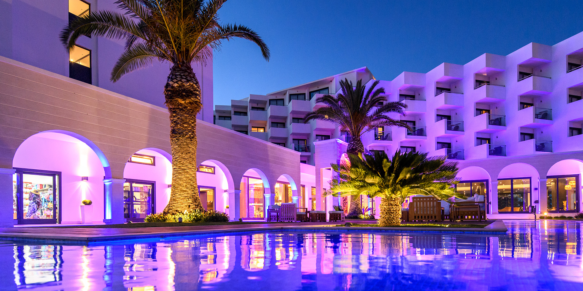 Piękne miejsce na wakacje — hotel Mitsis Faliraki Beach