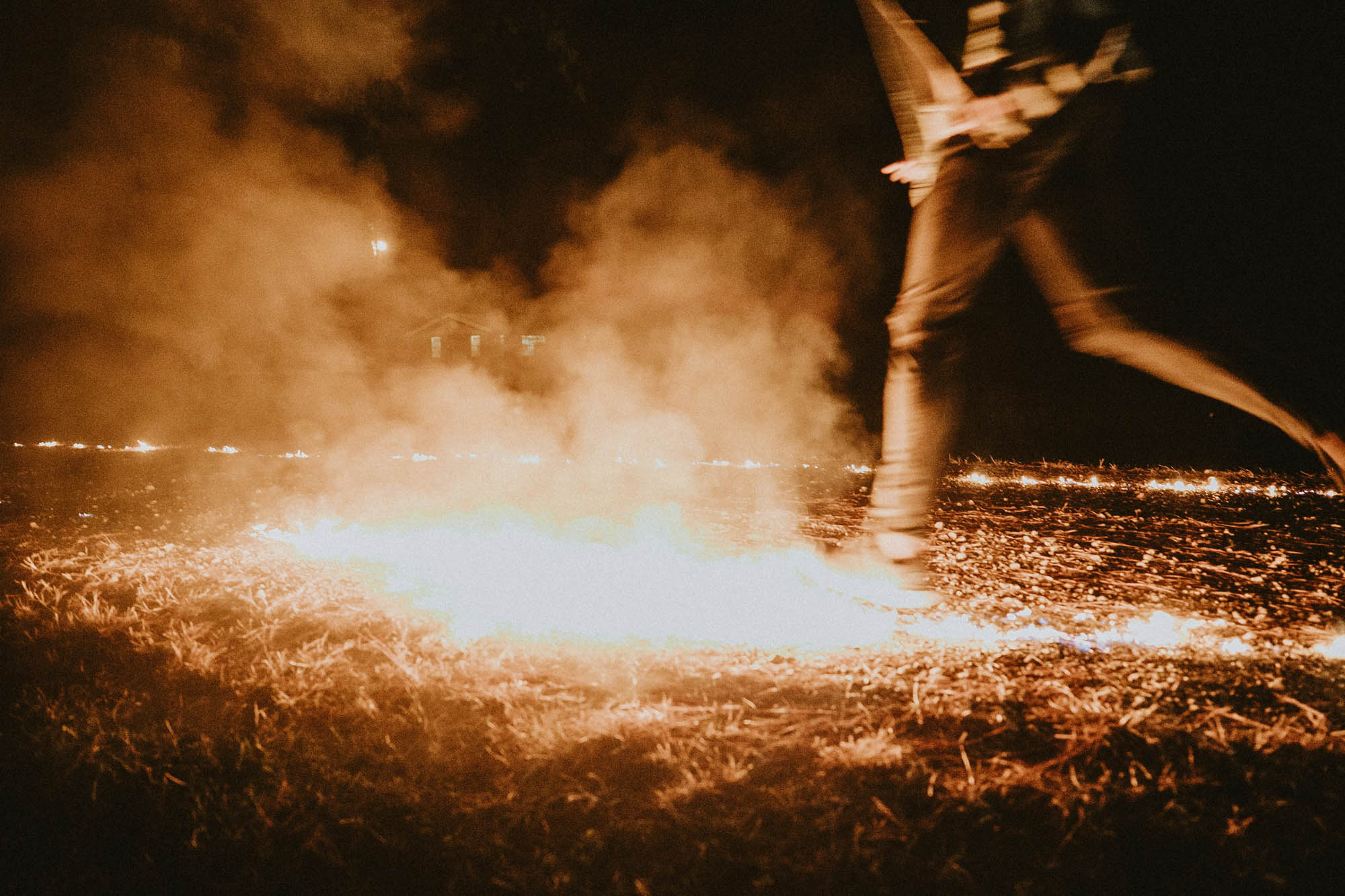 chodzenie po ogniu, folklor