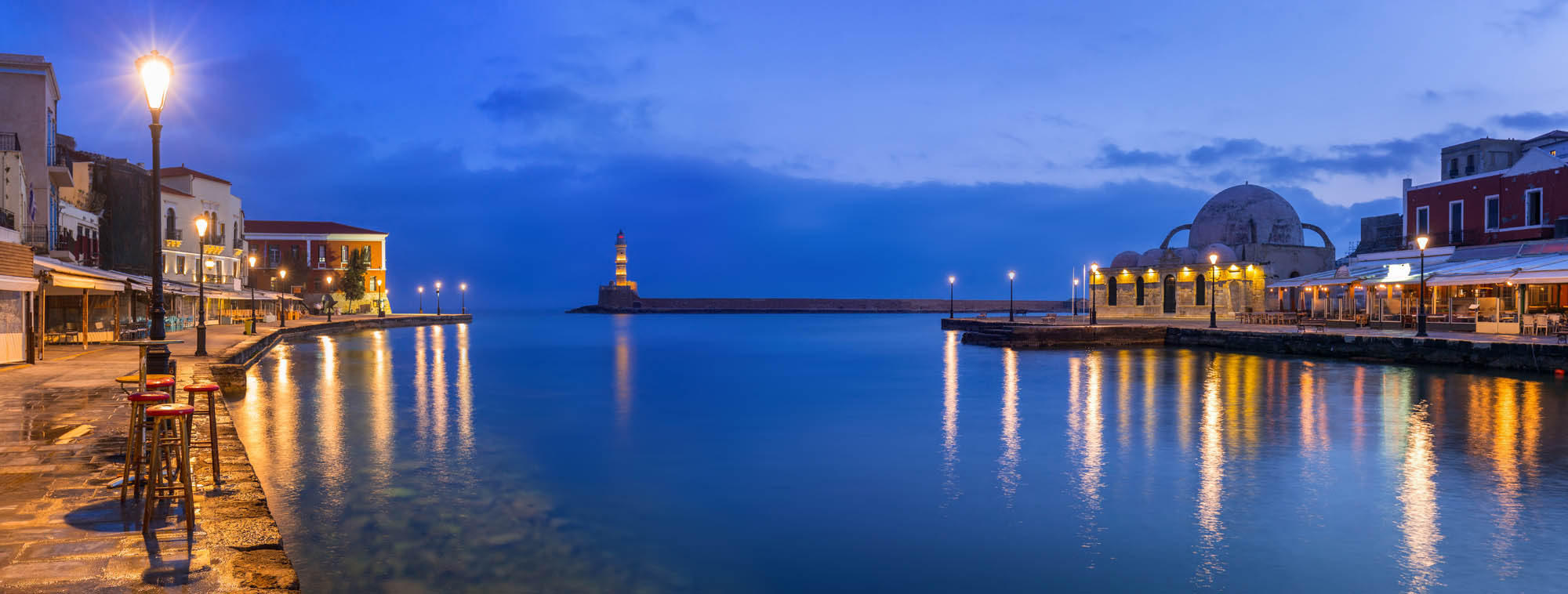 chania nocą, stary port, kreta zachodnia