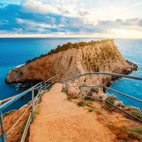 schody na plażę porto katsiki, lefkada, widok na schody